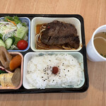 シェフ　フジヤ - ステーキ弁当1080 美味しい昼食！