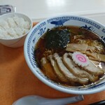 shiyakushoresutorampathio - チャーシュー麺620円ネギ抜き、半ライス100円