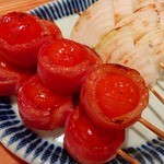 焼き鳥 魁 - トマト巻き