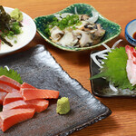 Rakushou Sakaba Gojigoji - お魚料理も新鮮、マグロ、サーモンもまさかの300円！！