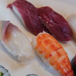 鮨華 - ほっき貝、蒸し海老