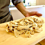 ペレグリーノ - 出来立てのフィットチーネ
