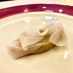 ペレグリーノ - 自家製パンに乗せて