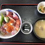 Ryou - 海鮮丼とあら汁定食