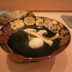 甚六鮨 - 鯛の出汁、マツタケなど