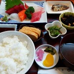 びんび - 刺身定食(税込900円)