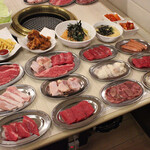 精肉問屋直営焼肉店 やきにくの蔵 - 