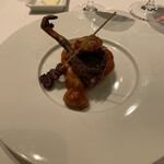 ル・マノアール・ダスティン - 2皿目 腿肉とレバー、ハツ