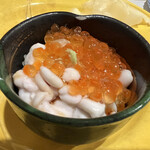 うを徳 - いくらと羅臼白子の小丼