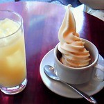 CAFE LOLITA - グレープフルーツとアイスクリーム