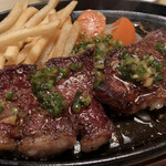 カフェテラスモンフレール - ランチステーキ 肉とソースがウマい