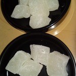 赤乃れん - 女将さんから頑張りましょうね愛情お餅プレゼント（各自1個食べちゃった後です(^-^;