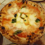 リストランテ パドリーノ・デル・ショーザン - 世界第３位獲得メニューのマルゲリータS.T.G