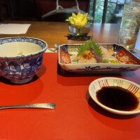 京 翠嵐 - 左: 薩摩芋の擦り流し　右: 本日の刺身
