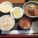 泰山 - 黒豚角煮定食…1,000円(税込み)