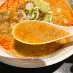 上海食堂 - 四川担々麺のスープ