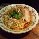 武蔵野アブラ學会 - 汁なし担々麺の様子