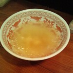 汁なし担々麺にはスープが付いてくる