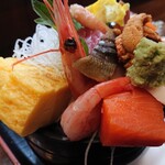 海鮮 蔵 - 海鮮生ちらし丼 2,420円(税込)