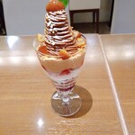 ミルク&パフェ よつ葉ホワイトコージ 札幌パセオ店 - 