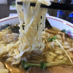 ラーメン厨房 ぽれぽれ - モチピロ幅広手打ち麺。美味い(^_^)