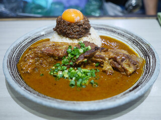 吉田カレー  - 豚肉トッピング