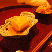 出逢ひ茶屋 おせん - つきだし 栗入り豆腐と柿の白和え