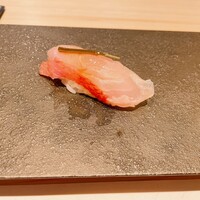 一㐂 - 下田産金目鯛の昆布締め
