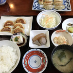 Gyouzano Mimi - 餃子定食シングル　と　餃子