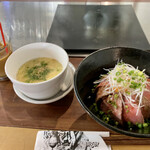 Sumibi Yaki Taiga - 和牛ローストビーフ丼