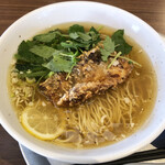 平塚漁港の工房 - 香り山椒 塩さば麺（850円）