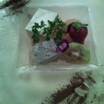 コルテラルゴ伊豆高原 - 紅茶のパンナコッタと黒ゴマのジェラート