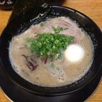 博多一幸舎 - 博多の豚骨ラーメンは一幸舎でしょ！