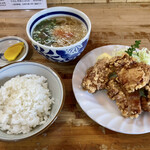 宝うどん - から揚げ定食 650円