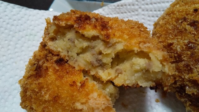 あごづ（夢工房 あごづ） - 前沢（コロッケ）の写真