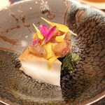 伯雲 - 徳島の鮑 とんぶりのジュレ