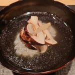 伯雲 - 淡路島の鱧と長野産松茸のお椀