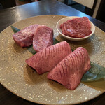 SATOブリアン 本店 - ❶鹿児島産タンシオ
                                ❷鹿児島産ハラミ
                                ❸宮崎カイノミ