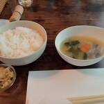 Furansu Shokudou Kirigirisu - ほっこり何杯でも、病人でも飲めるスープ◎