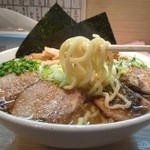 麺屋はなび - 具だくさんで太麺