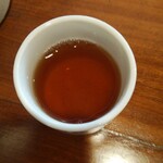 錦海楼 - セルフサービスのホットウーロン茶