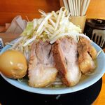 ラーメン 盛太郎 - チャーシュー麺（野菜マシマシ）840円