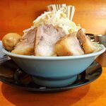 ラーメン 盛太郎 - チャーシュー麺（野菜マシマシ）840円