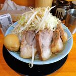 ラーメン 盛太郎 - チャーシュー麺（野菜マシマシ）840円