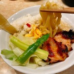 鶏ポタ ラーメン THANK - コシのある太麺です