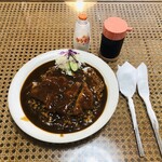 ロマン喫茶軽食 - 料理写真:カツカレー　６５０円