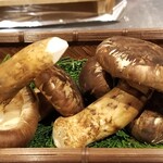 馳走 啐啄一十  - ⑦松茸(長野県産)今シーズンは松茸は10月上旬~10月中旬で終了したそう、これもギリギリでかき集められたそうです