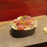 銀座 しのはら - まぐろ、べったら漬け