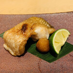 鮨 由う - ・ノドグロの焼物 大根おろしと酢橘で