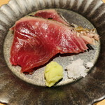 鮨 由う - ・宮城県気仙沼産戻り鰹藁焼き 山葵と塩で